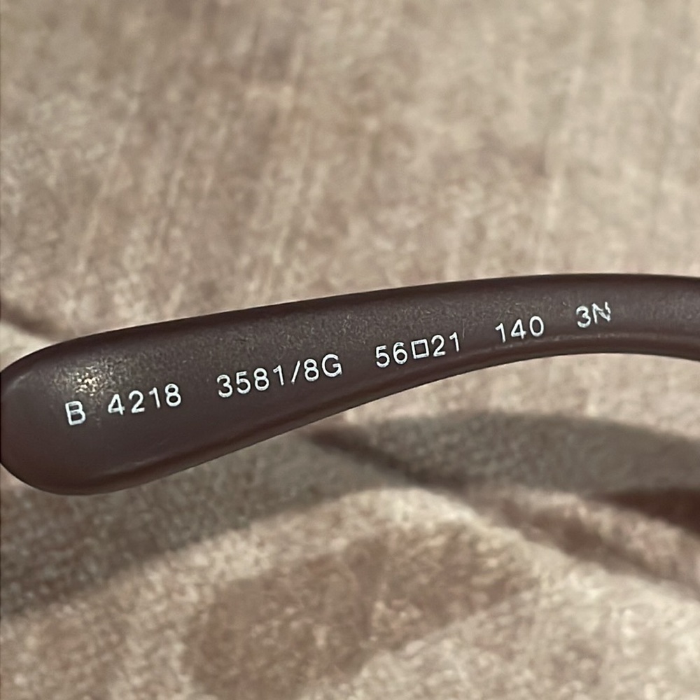 BURBERRY Plaid Signature Design Sunglasses NWOTS - Picture 16 of 16